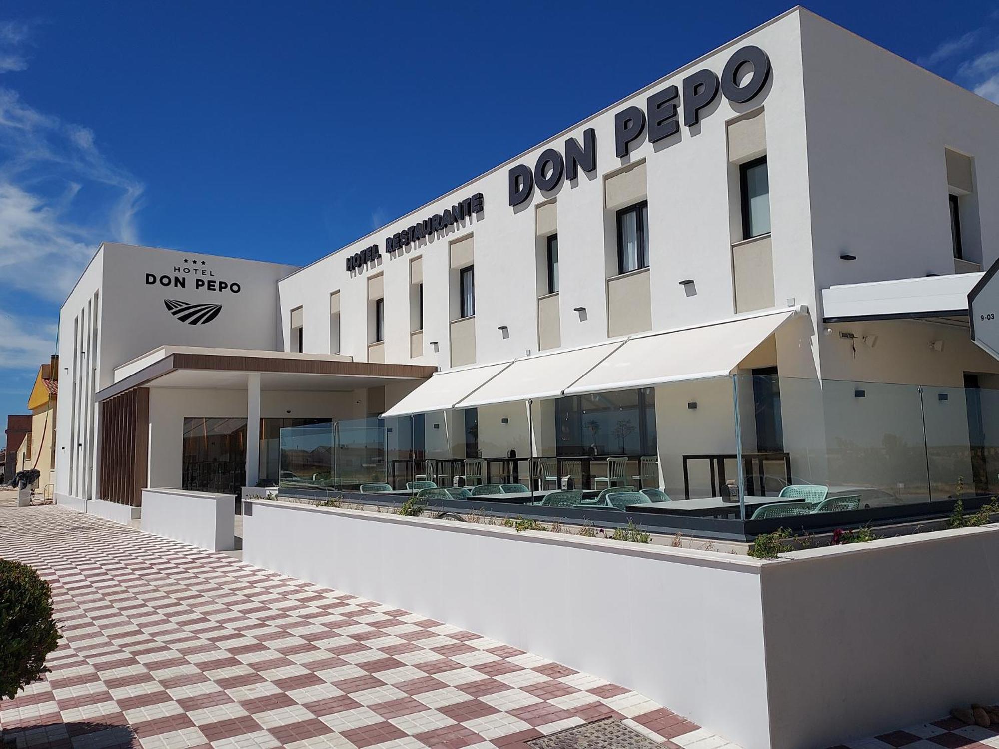 Hotel Don Pepo Lobon Екстериор снимка